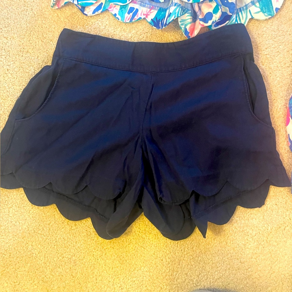 Lily Pulitzer scalloped shorts